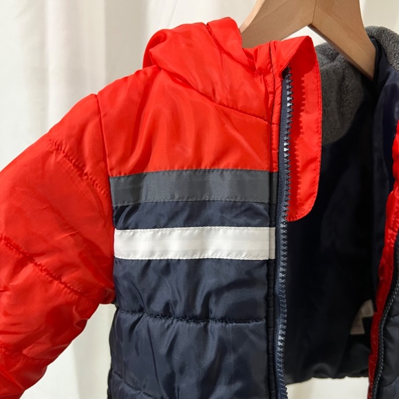 OshKosh B’Gosh Toddler Puffer Hooded Jacket - 24m - Picture 5 of 10
